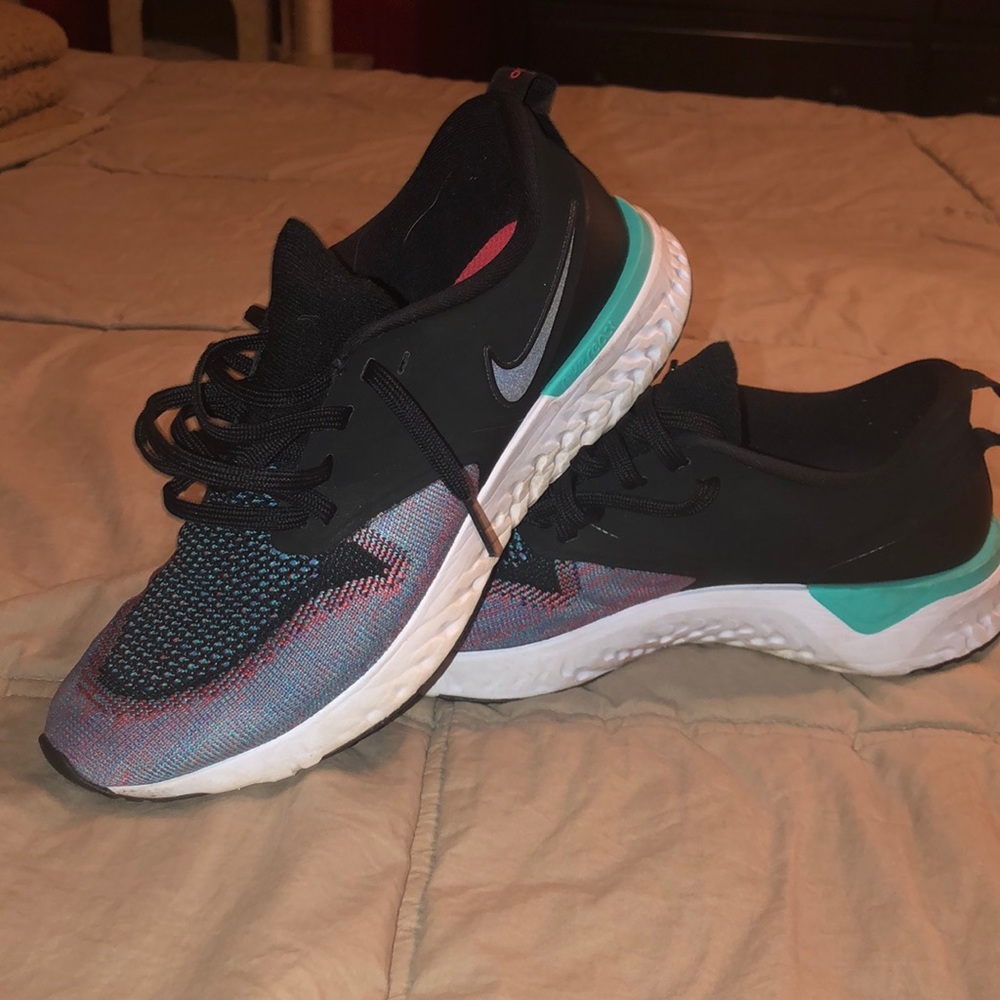 Nike React